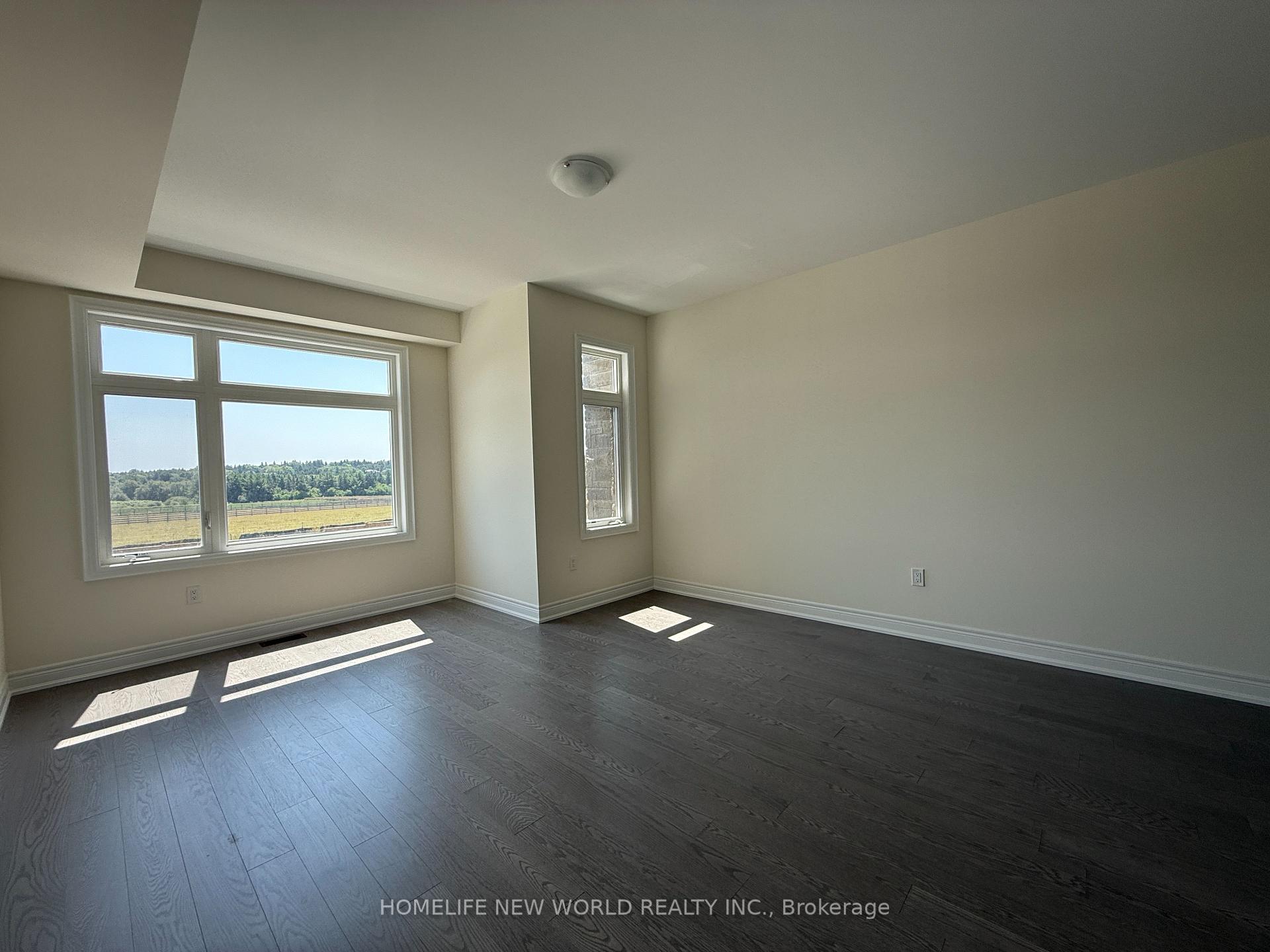 Photo 5 of 181 Berczy Grn Drive, Markham, Rural Markham — HOMEH