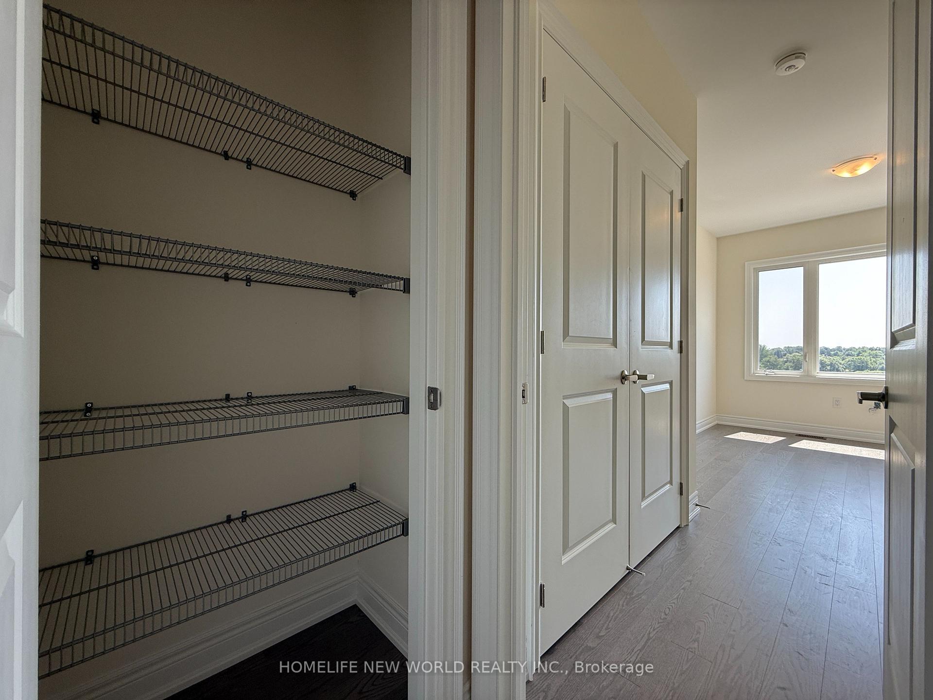 Photo 7 of 181 Berczy Grn Drive, Markham, Rural Markham — HOMEH