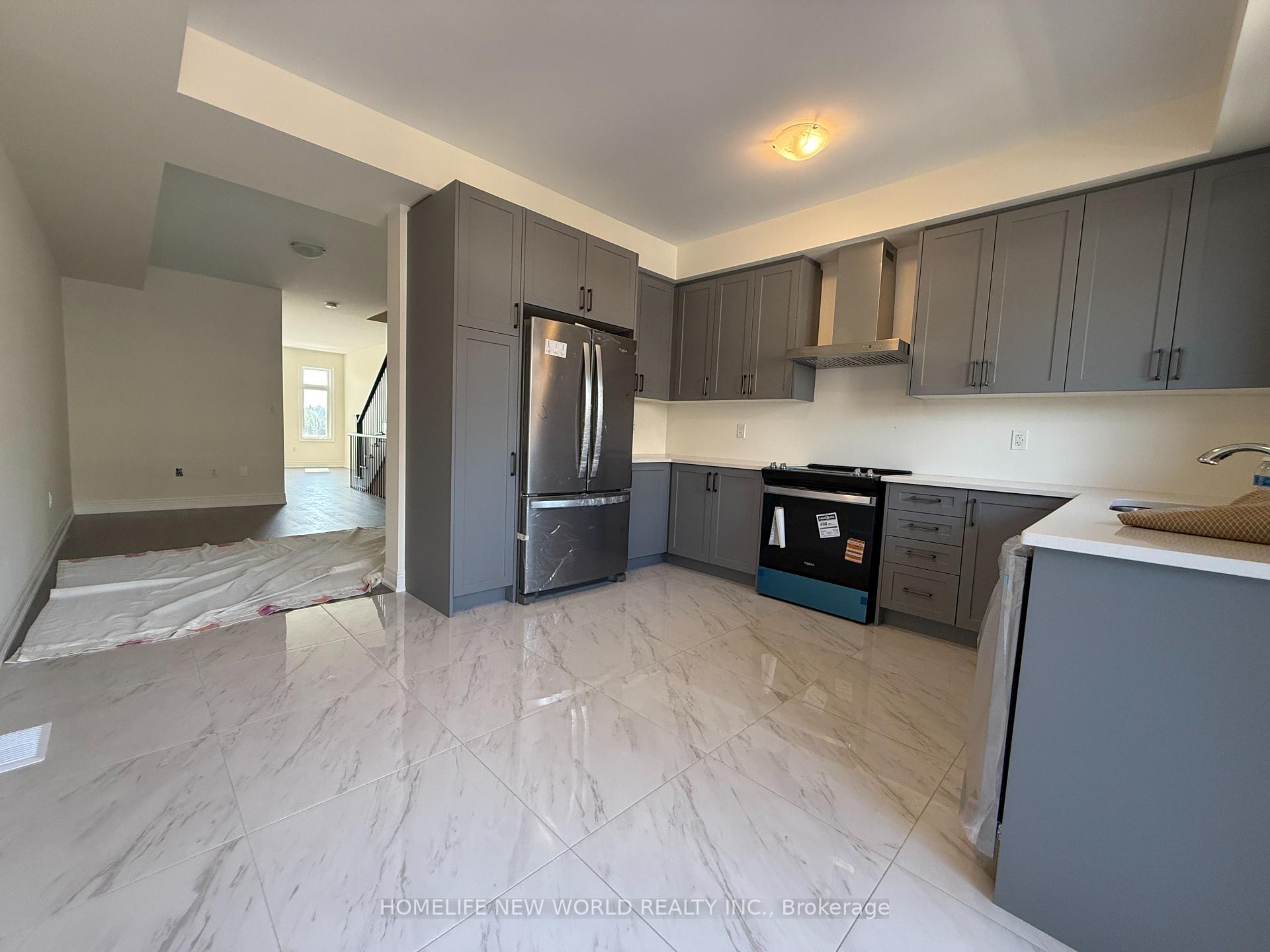 Photo 21 of 181 Berczy Grn Drive, Markham, Rural Markham — HOMEH