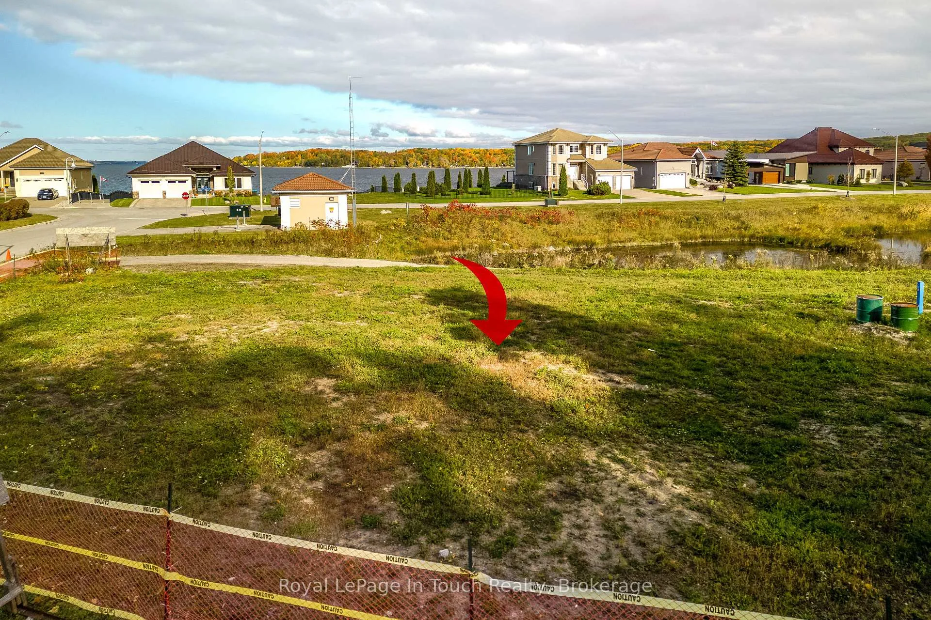 Photo 3 of 517 Taylor Drive, Midland — HOMEH