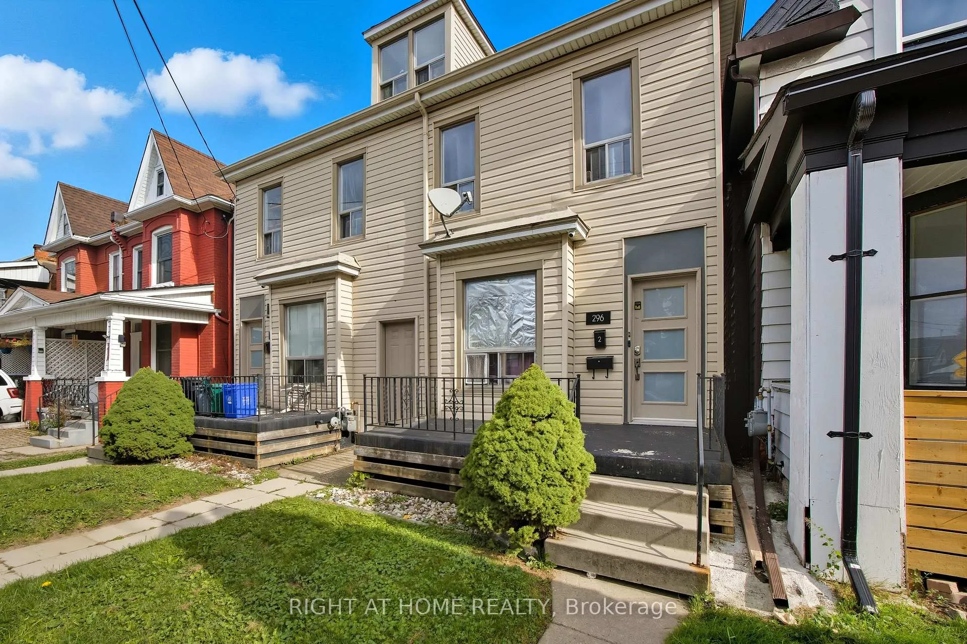 Photo 5 of 298 Emerald Street N, Hamilton, Landsdale — HOMEH