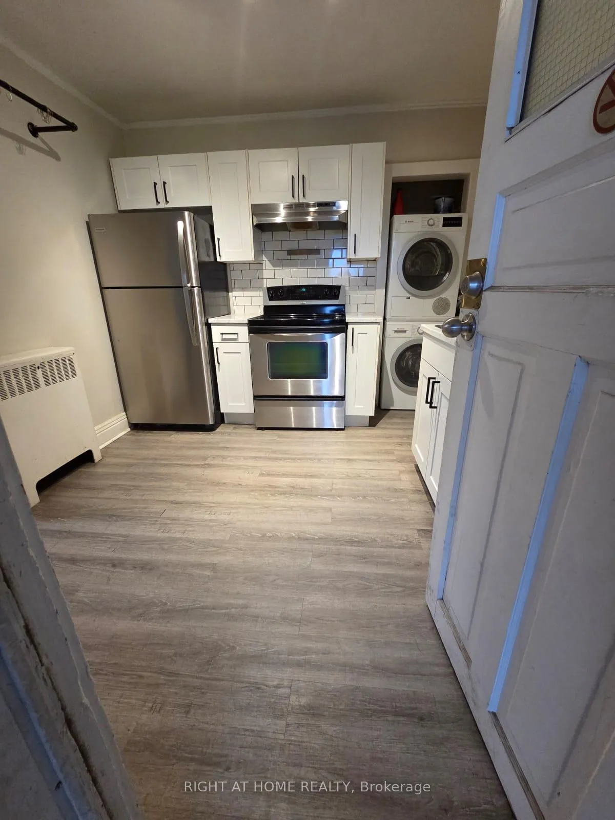Photo 7 of 298 Emerald Street N, Hamilton, Landsdale — HOMEH