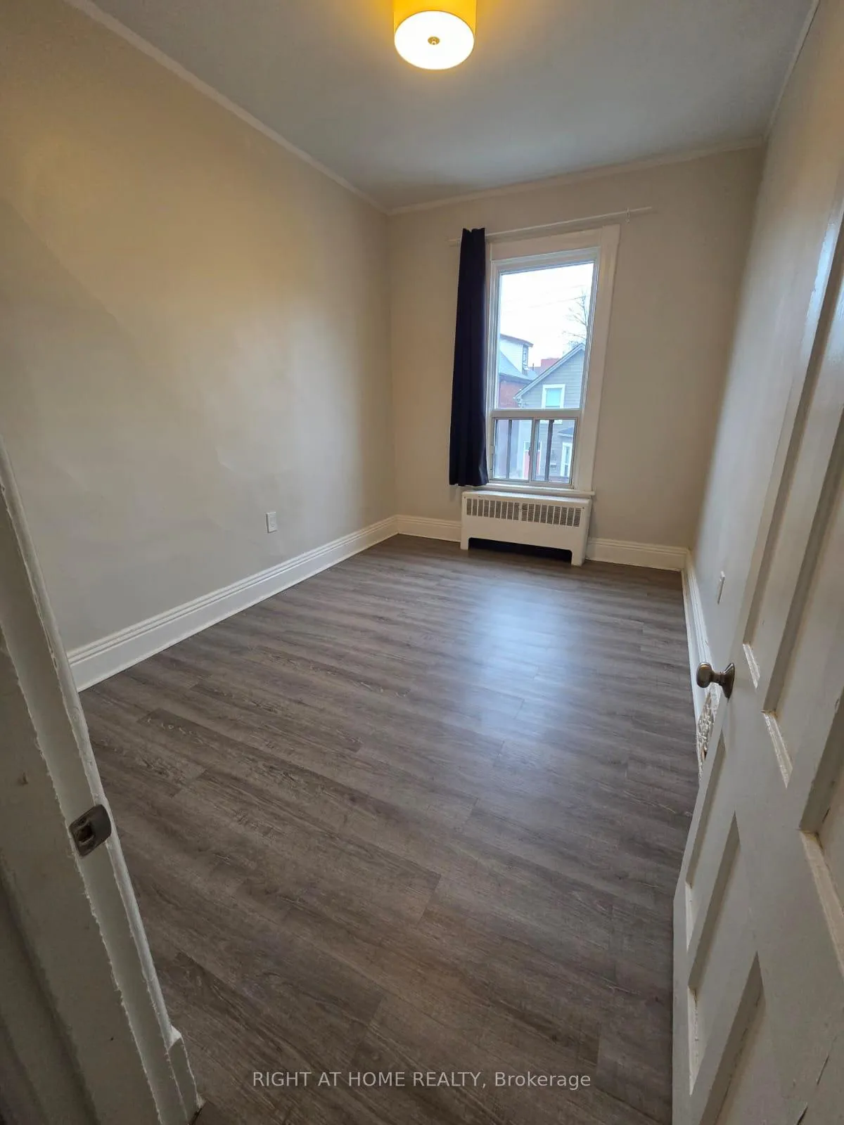 Photo 26 of 298 Emerald Street N, Hamilton, Landsdale — HOMEH