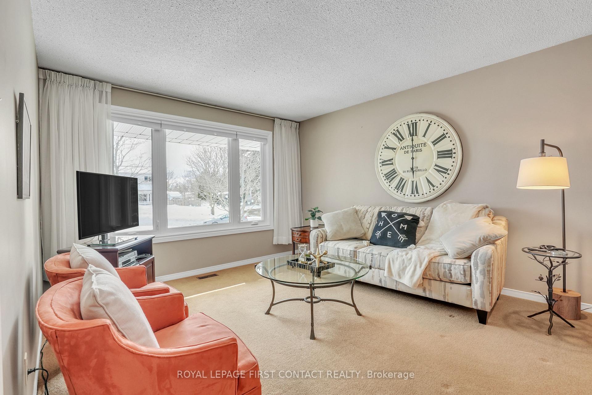 Photo 5 of 2128 Gordon Street, Innisfil, Stroud — HOMEH