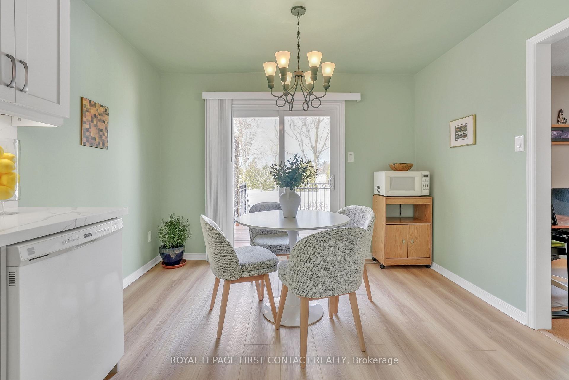 Photo 10 of 2128 Gordon Street, Innisfil, Stroud — HOMEH
