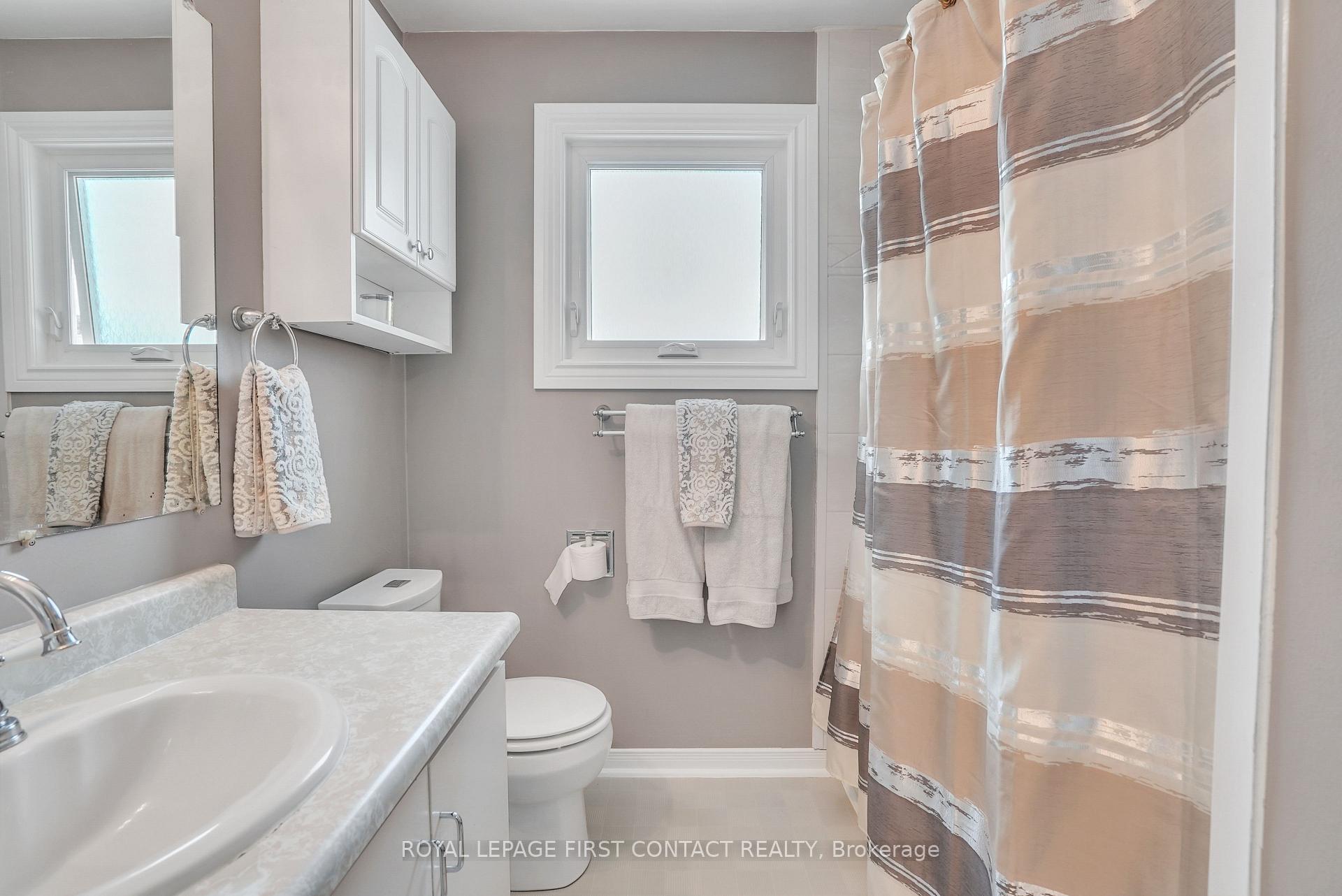 Photo 20 of 2128 Gordon Street, Innisfil, Stroud — HOMEH