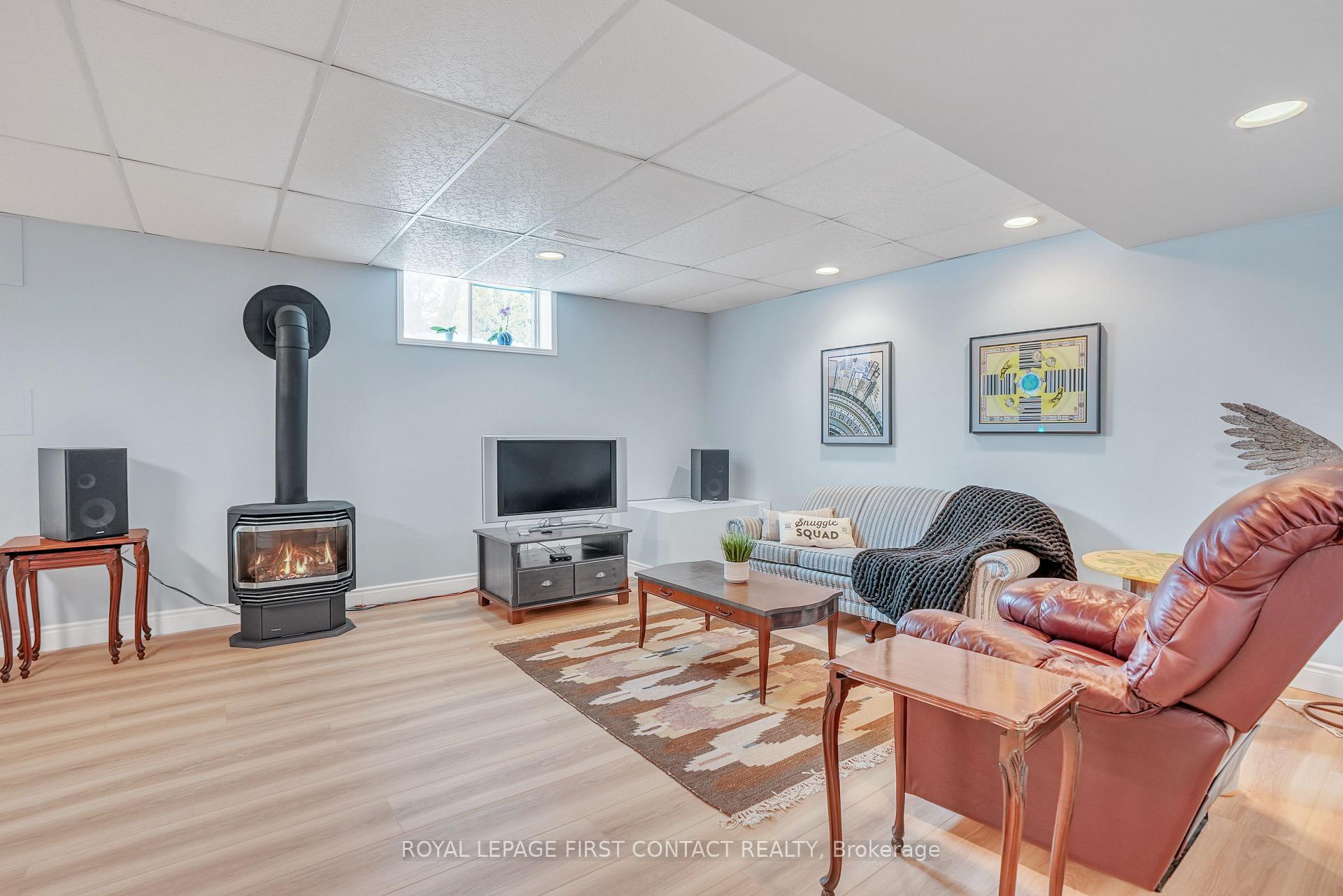 Photo 21 of 2128 Gordon Street, Innisfil, Stroud — HOMEH