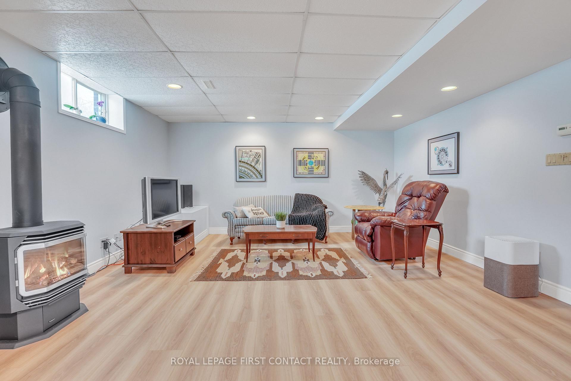 Photo 22 of 2128 Gordon Street, Innisfil, Stroud — HOMEH