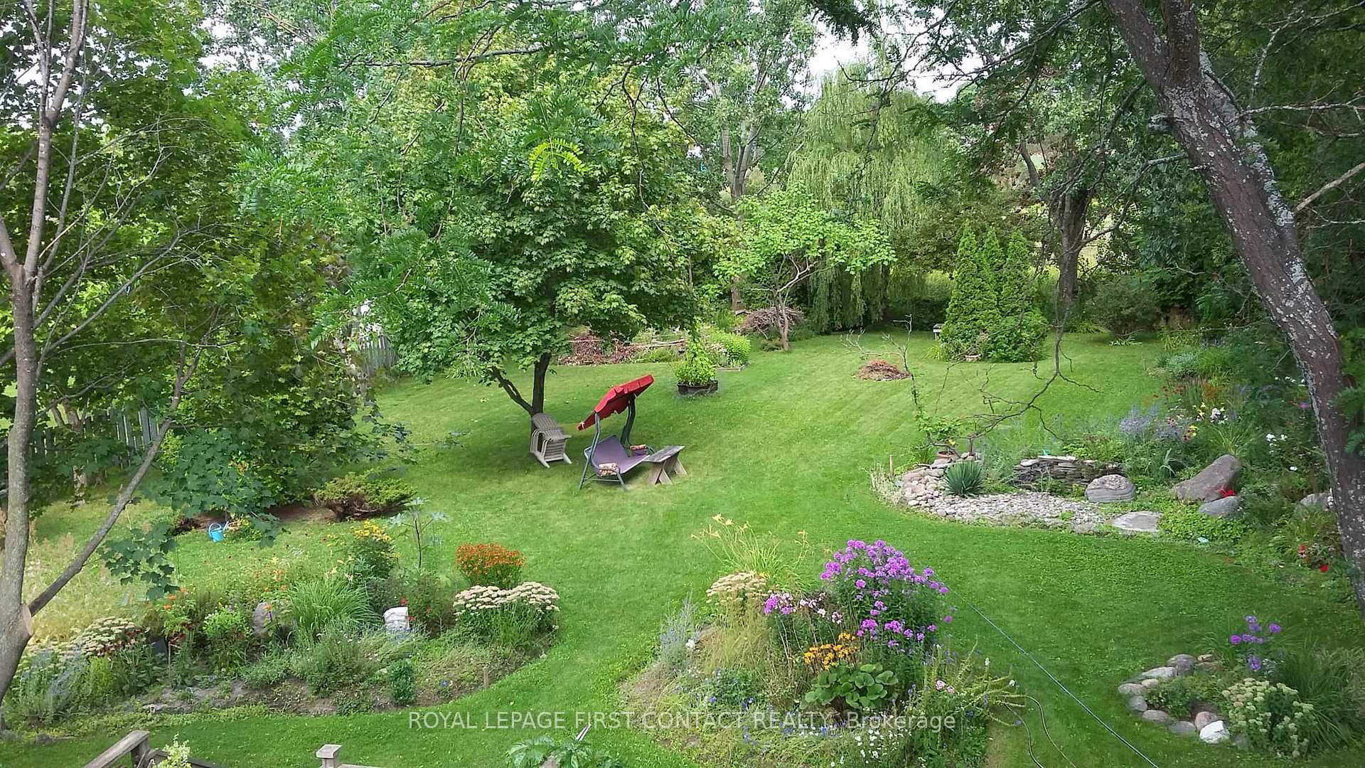 Photo 25 of 2128 Gordon Street, Innisfil, Stroud — HOMEH