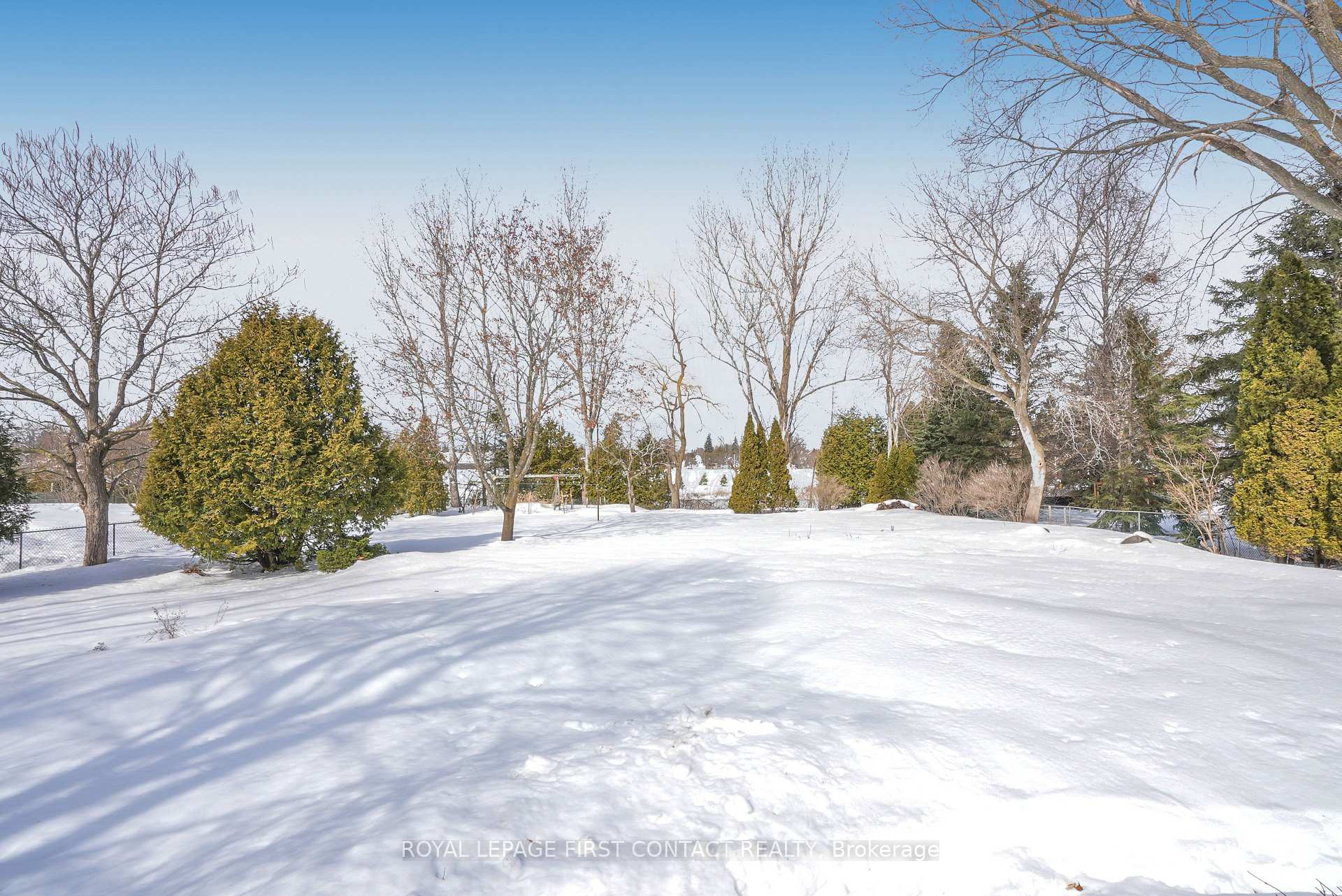 Photo 29 of 2128 Gordon Street, Innisfil, Stroud — HOMEH