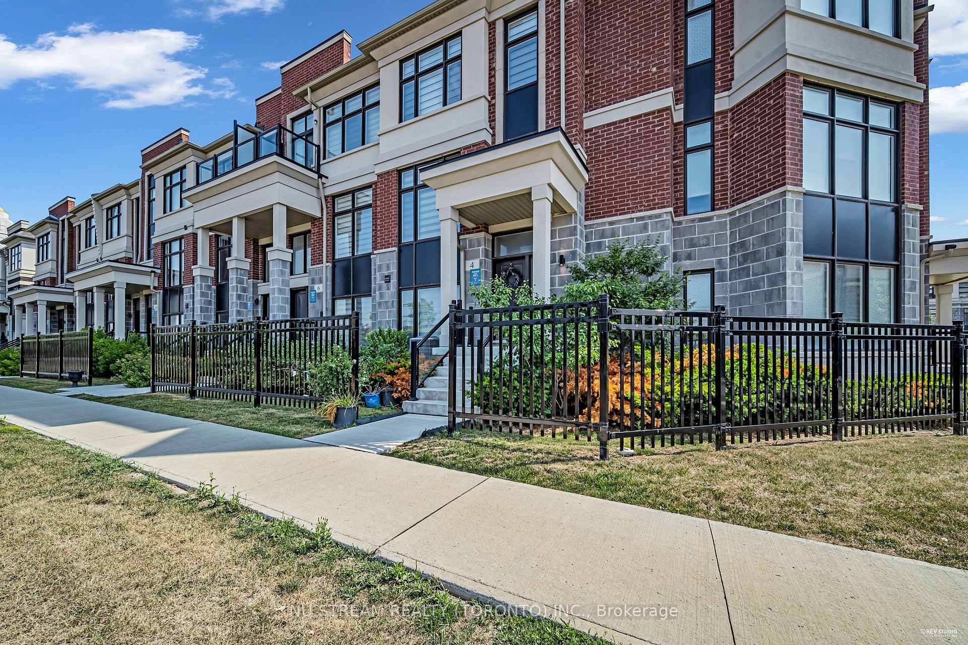 Photo 1 of 4 Pantheon Lane, Markham, Wismer — HOMEH