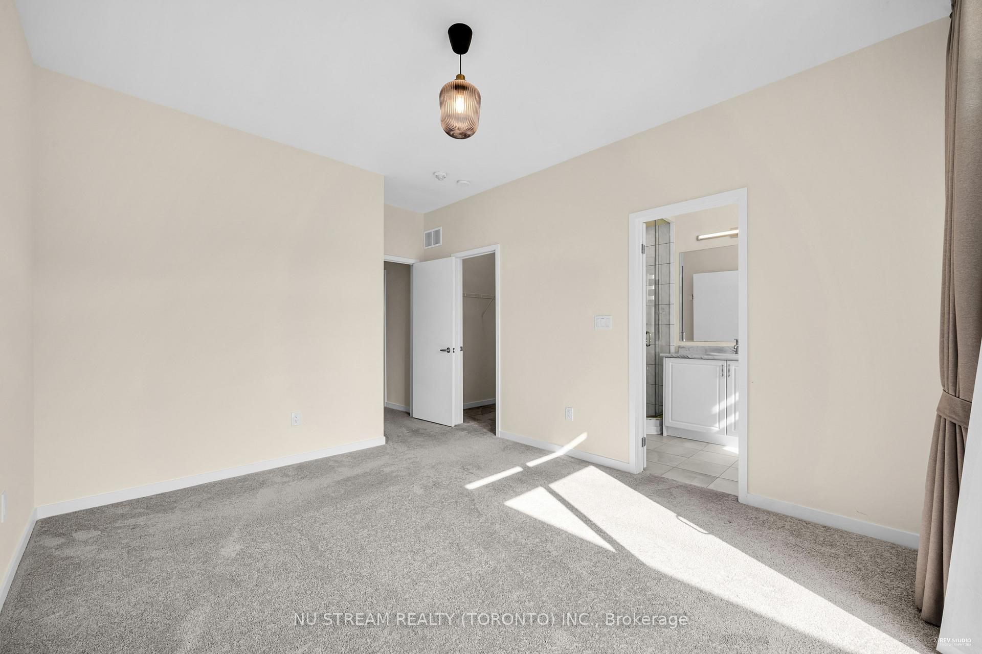 Photo 14 of 4 Pantheon Lane, Markham, Wismer — HOMEH