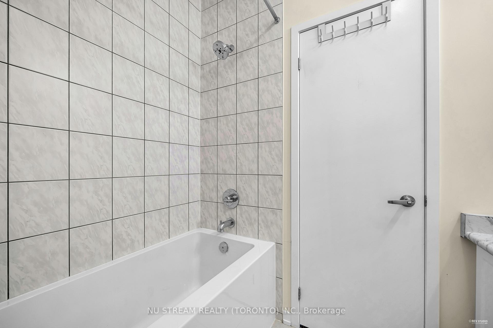 Photo 22 of 4 Pantheon Lane, Markham, Wismer — HOMEH