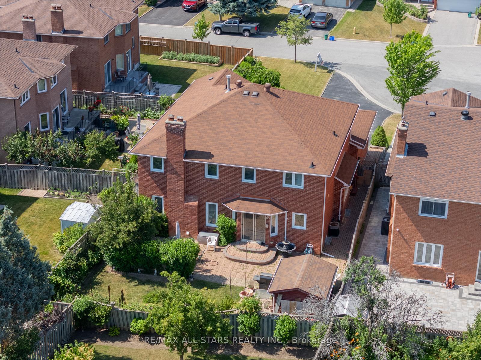 Photo 49 of 5 Janna Court, Markham, Village Green-South Unionville — HOMEH