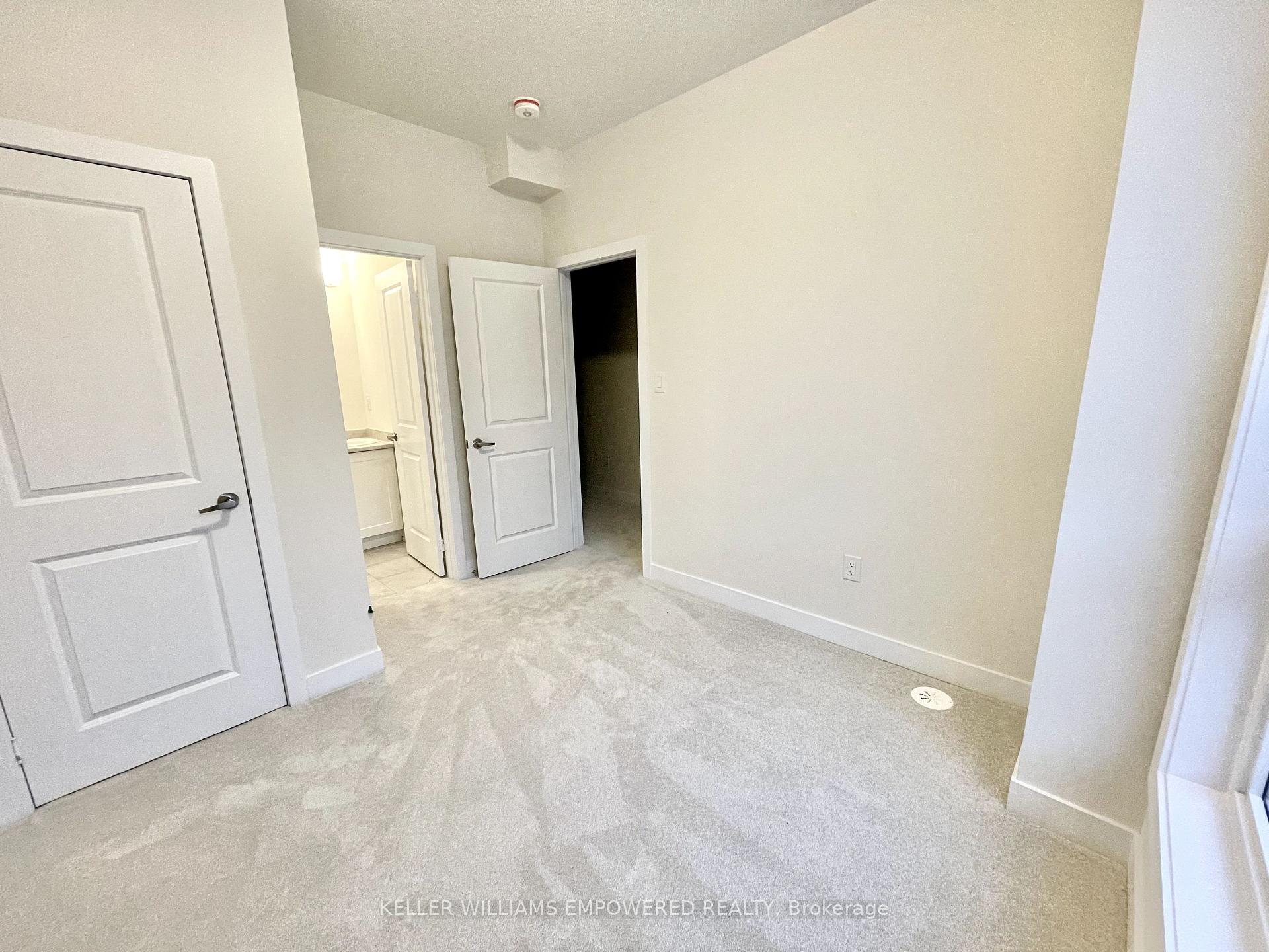 Photo 4 of 112 Stauffer Crescent, Markham, Cornell — HOMEH