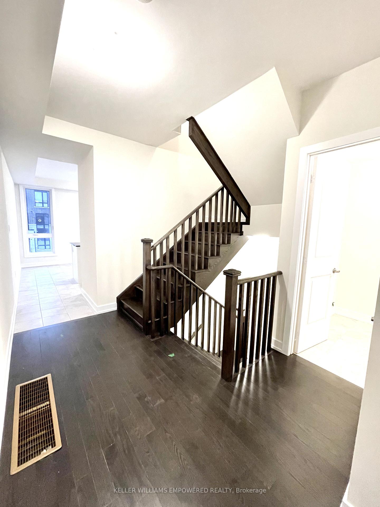 Photo 15 of 112 Stauffer Crescent, Markham, Cornell — HOMEH