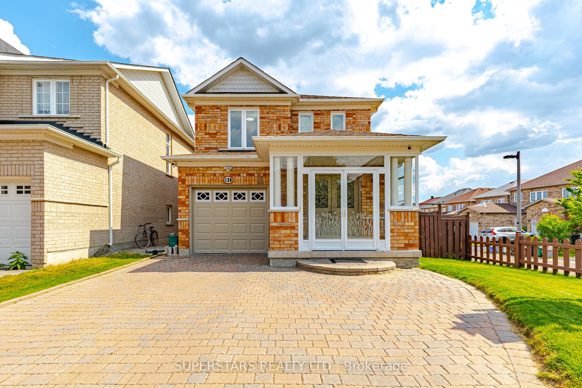 Photo 3 of 51 Ian Baron Avenue, Markham, Village Green-South Unionville — HOMEH