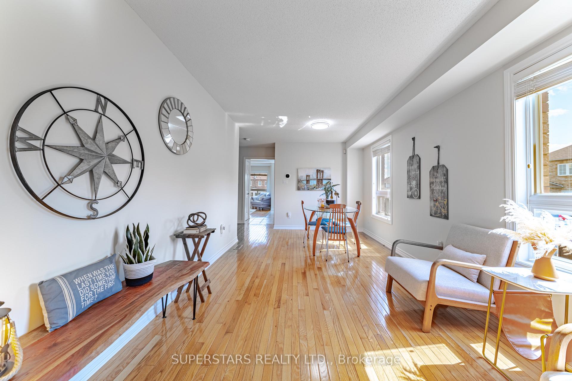 Photo 6 of 51 Ian Baron Avenue, Markham, Village Green-South Unionville — HOMEH