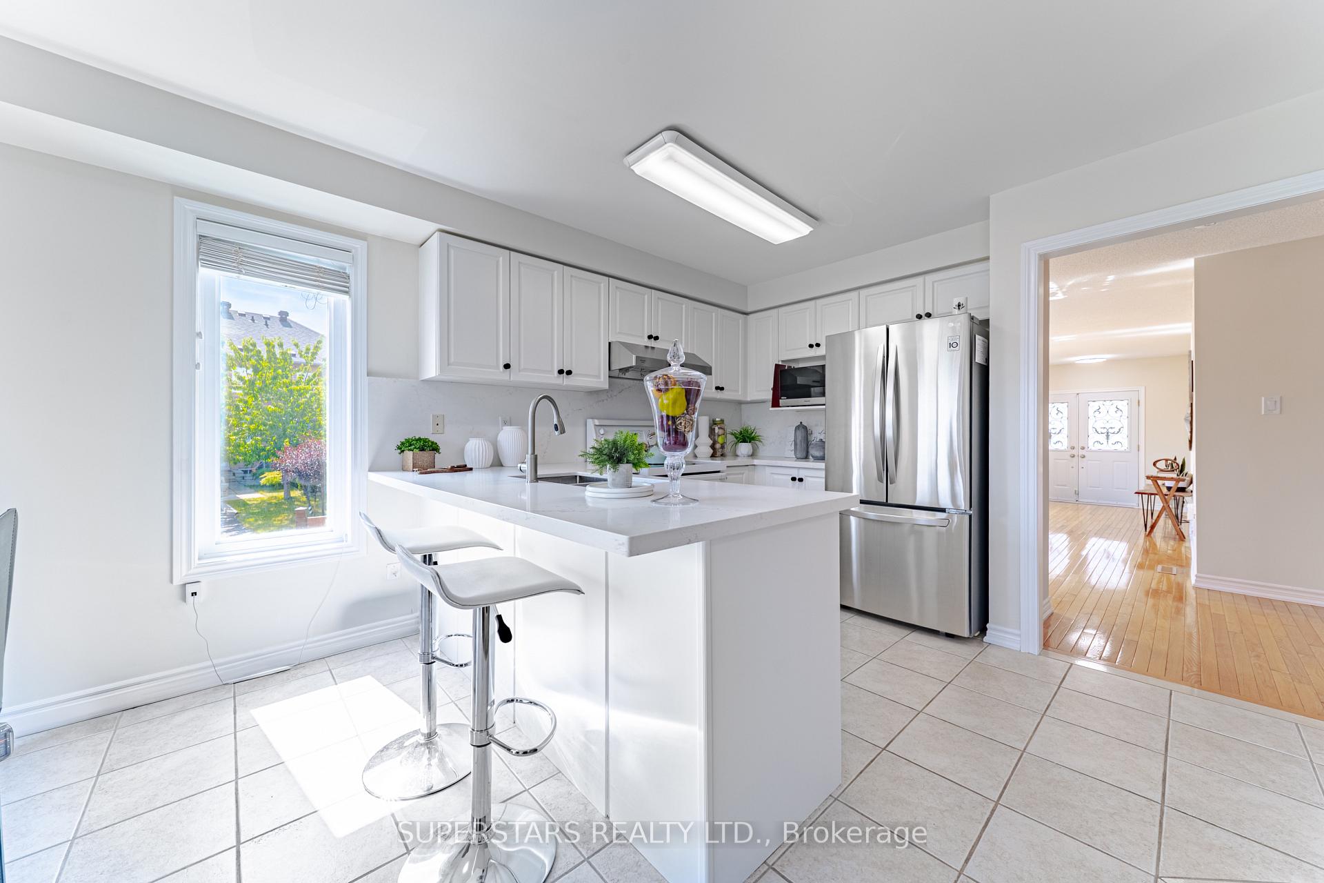 Photo 13 of 51 Ian Baron Avenue, Markham, Village Green-South Unionville — HOMEH