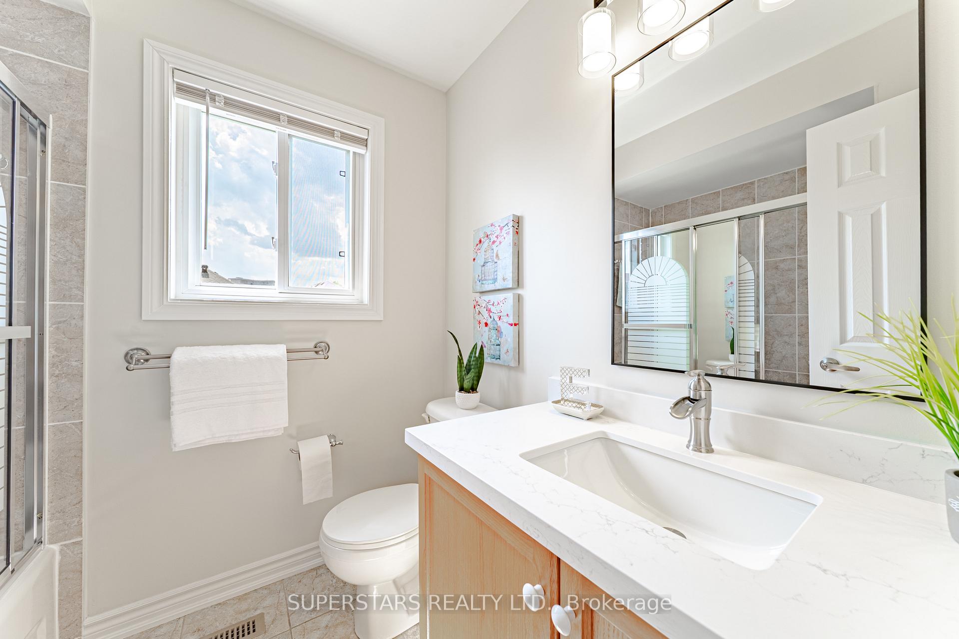 Photo 27 of 51 Ian Baron Avenue, Markham, Village Green-South Unionville — HOMEH