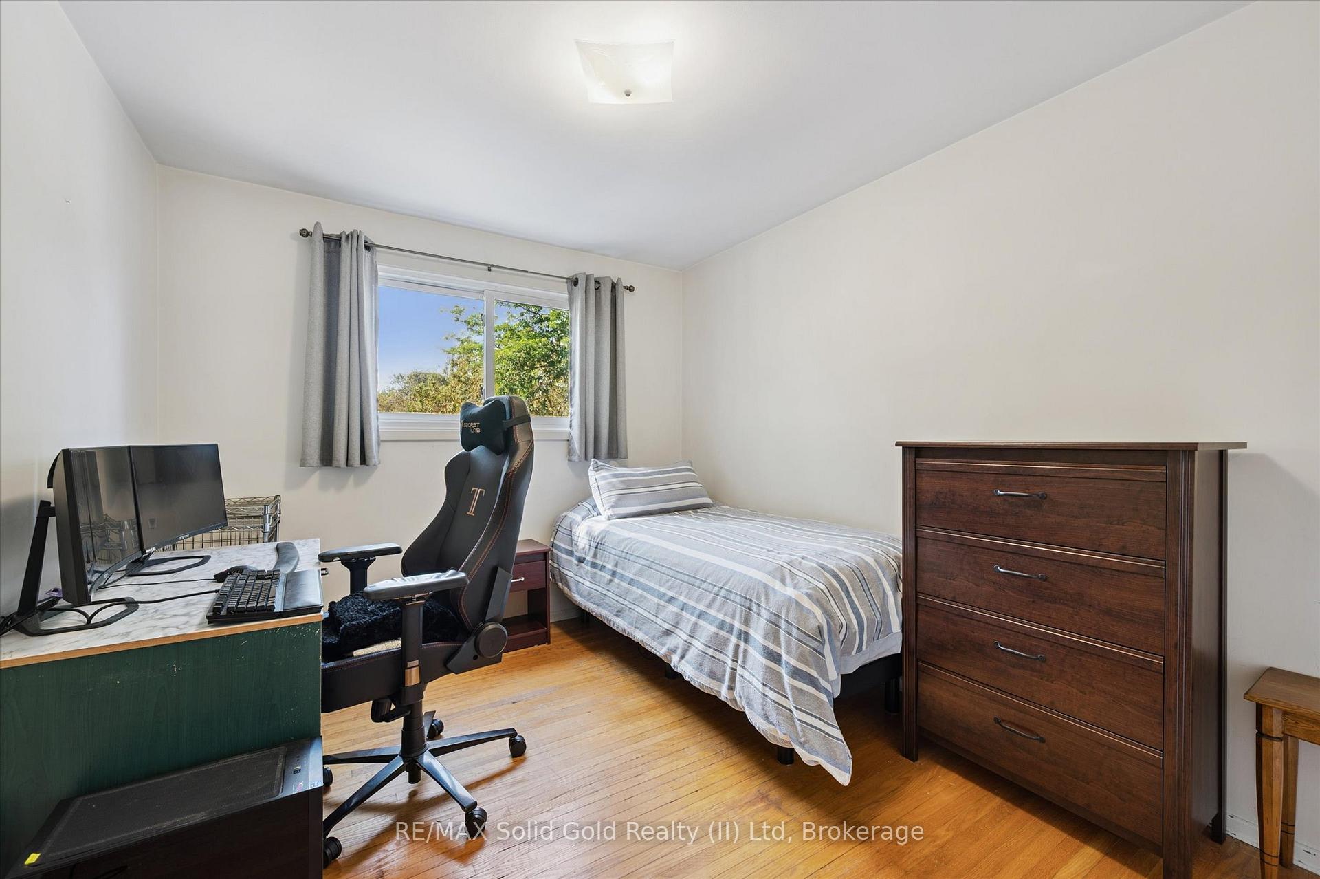 Photo 24 of 32 Lambert Place, Kitchener — HOMEH