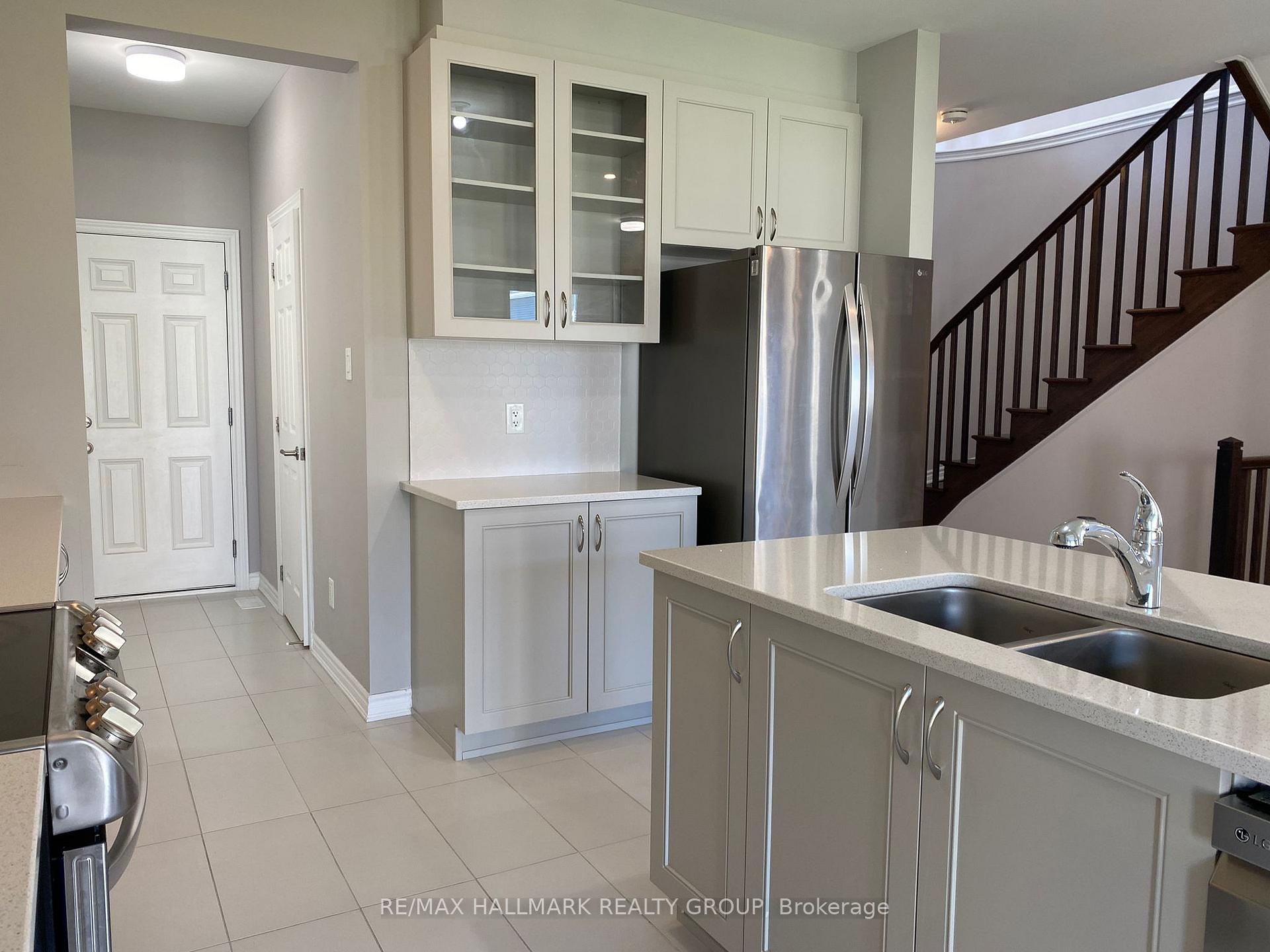 Photo 8 of 119 Reliance Ridge, Ottawa, Kanata - Emerald Meadows/Trailwest — HOMEH