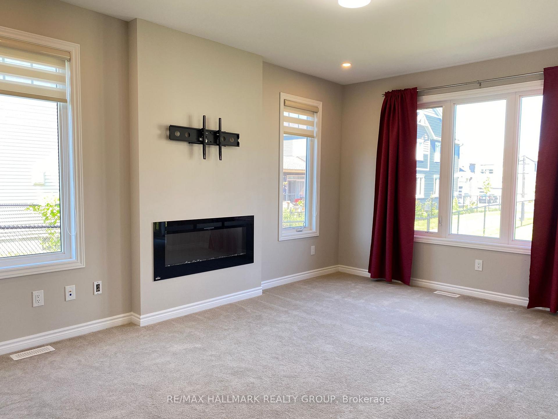 Photo 11 of 119 Reliance Ridge, Ottawa, Kanata - Emerald Meadows/Trailwest — HOMEH