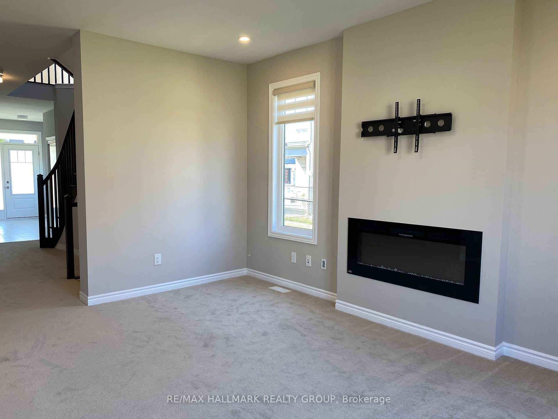 Photo 13 of 119 Reliance Ridge, Ottawa, Kanata - Emerald Meadows/Trailwest — HOMEH