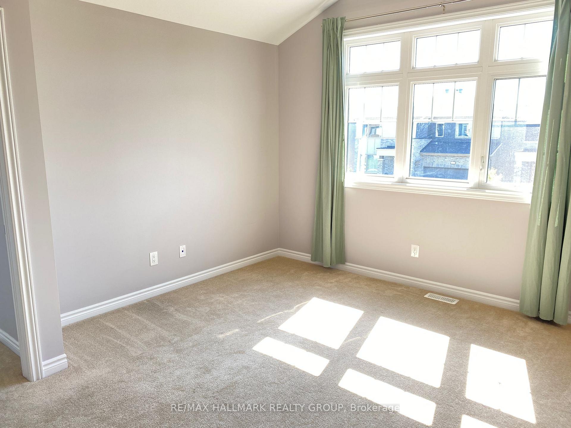 Photo 16 of 119 Reliance Ridge, Ottawa, Kanata - Emerald Meadows/Trailwest — HOMEH
