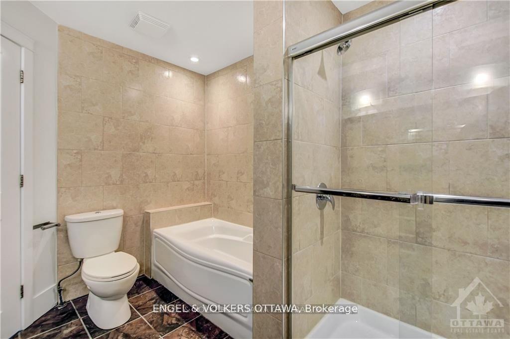 Photo 12 of 136 Montauk, Ottawa, Carleton Heights — HOMEH
