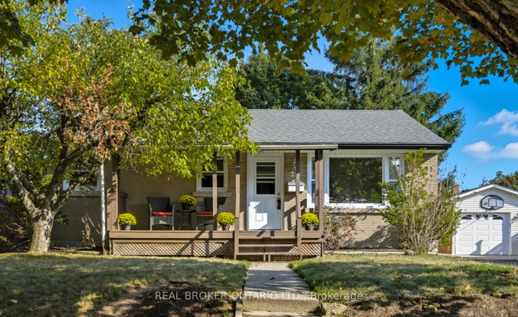 Front of 27 Broadmoor Avenue