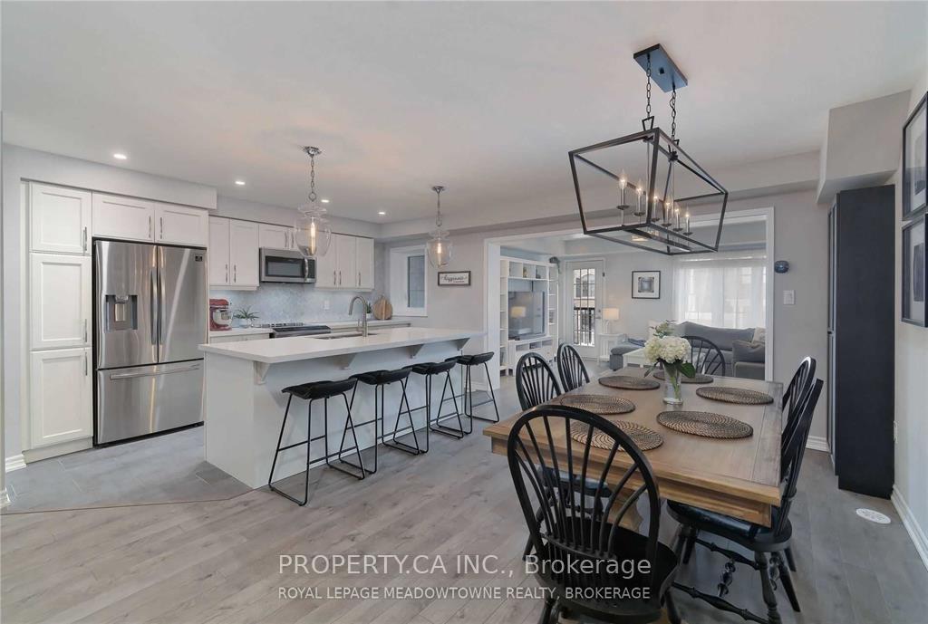 Photo 7 of 1244 Rose Way N, Milton, Cobban — HOMEH