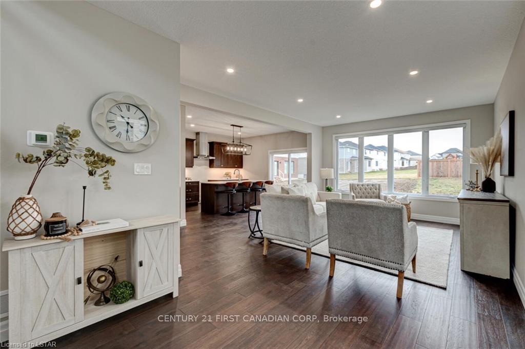 Photo 5 of 124 Basil Crescent, Middlesex Centre, Ilderton — HOMEH
