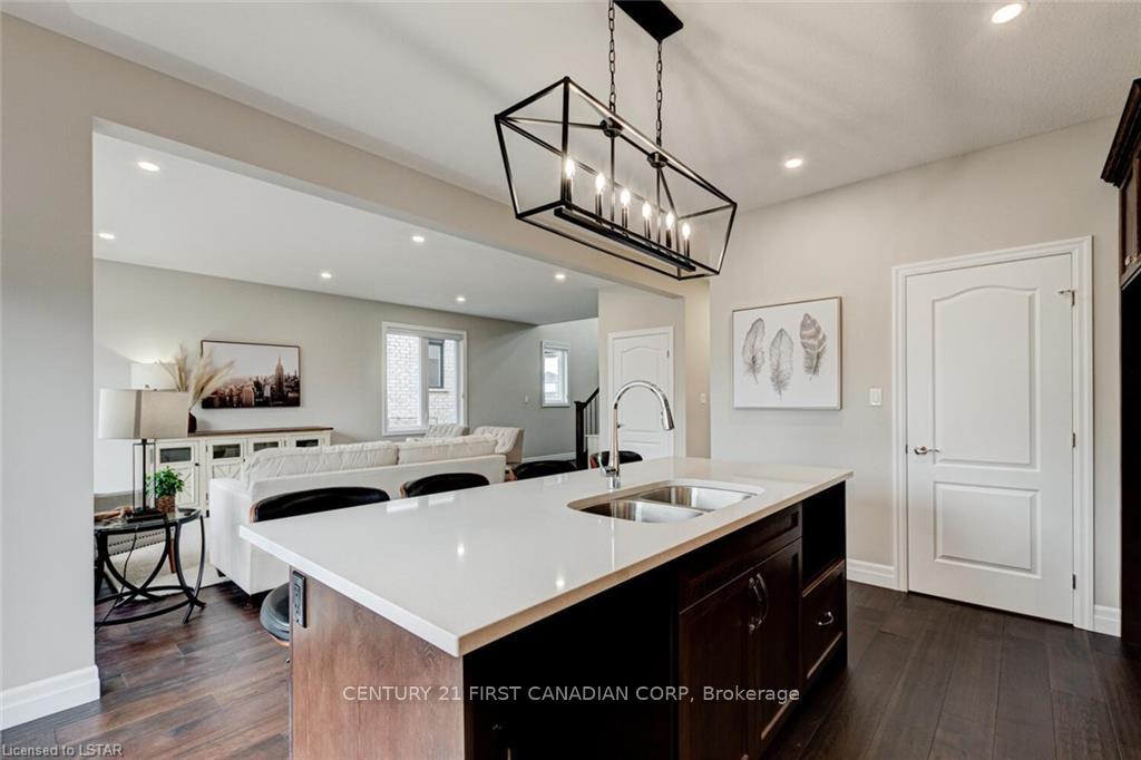 Photo 13 of 124 Basil Crescent, Middlesex Centre, Ilderton — HOMEH