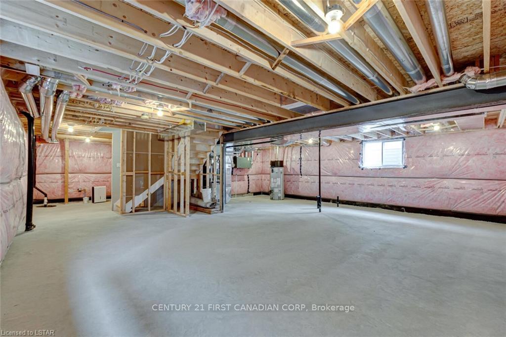 Photo 17 of 124 Basil Crescent, Middlesex Centre, Ilderton — HOMEH