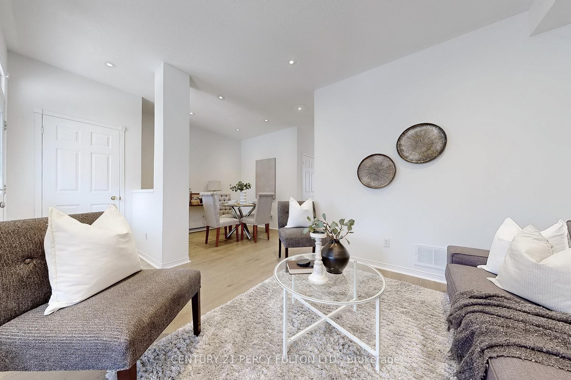 Photo 5 of 43 Dancers Drive, Markham, Angus Glen — HOMEH