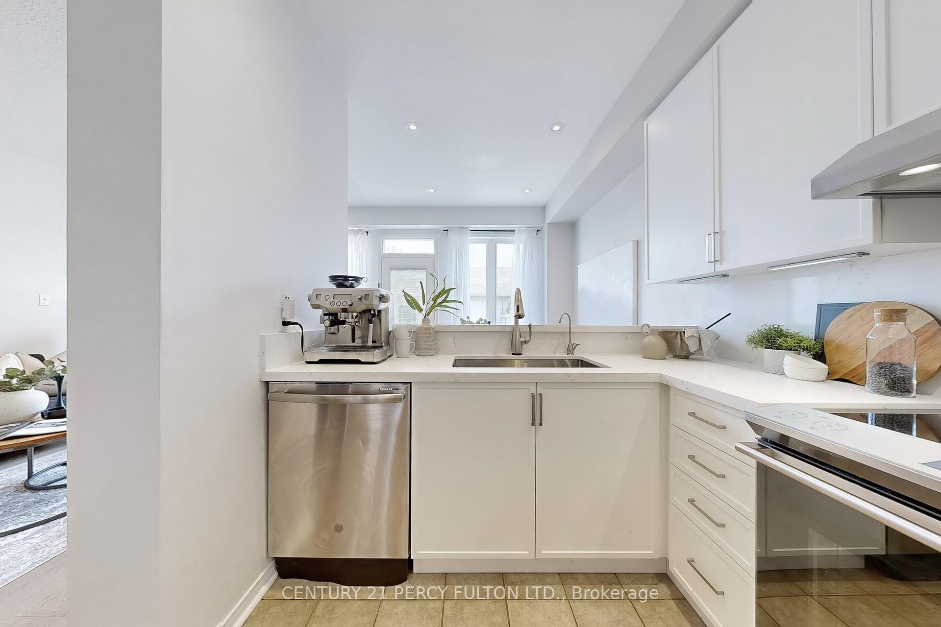 Photo 16 of 43 Dancers Drive, Markham, Angus Glen — HOMEH