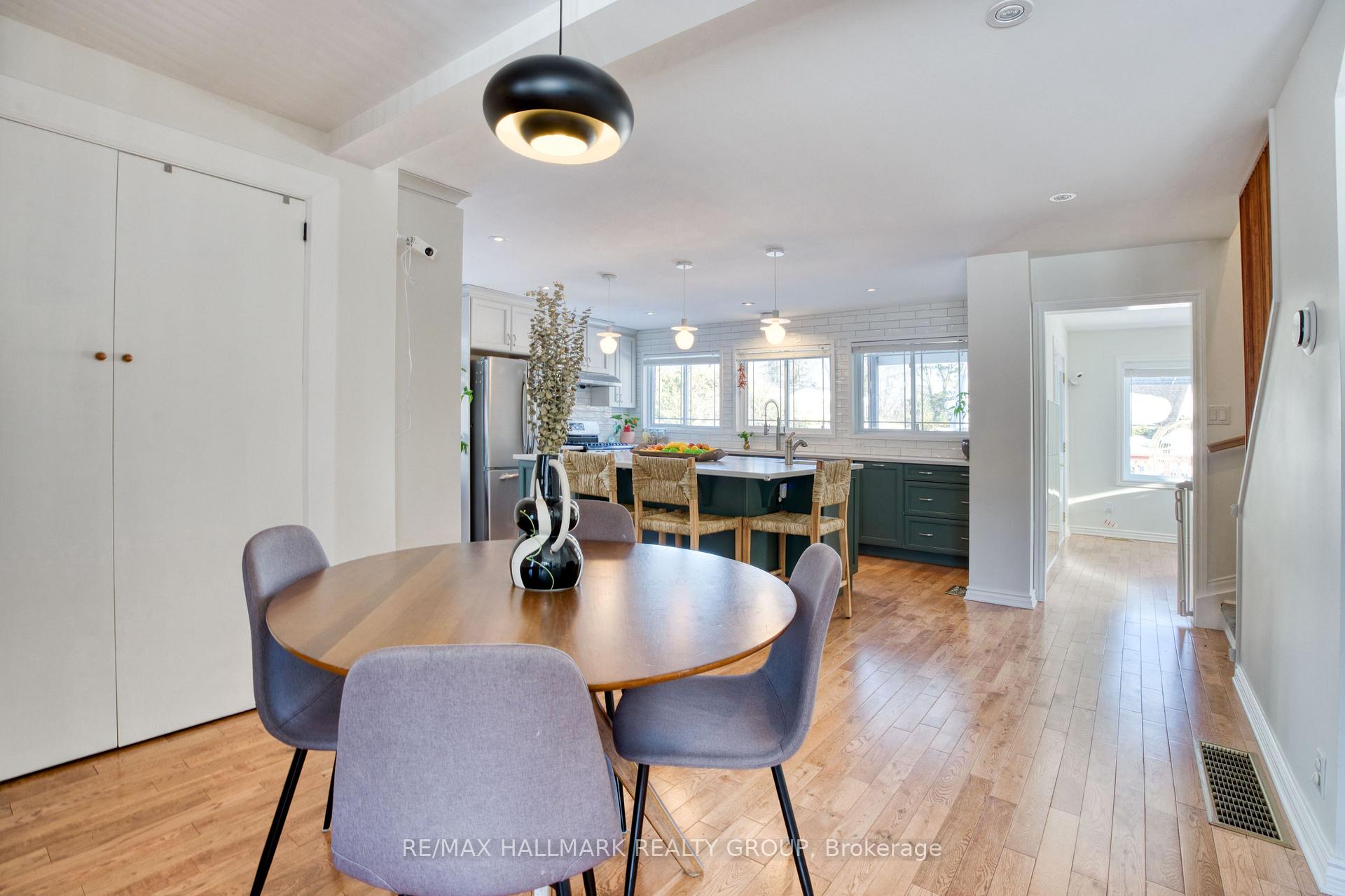 Photo 11 of 170 Wilshire Avenue, Ottawa, Courtland Park — HOMEH