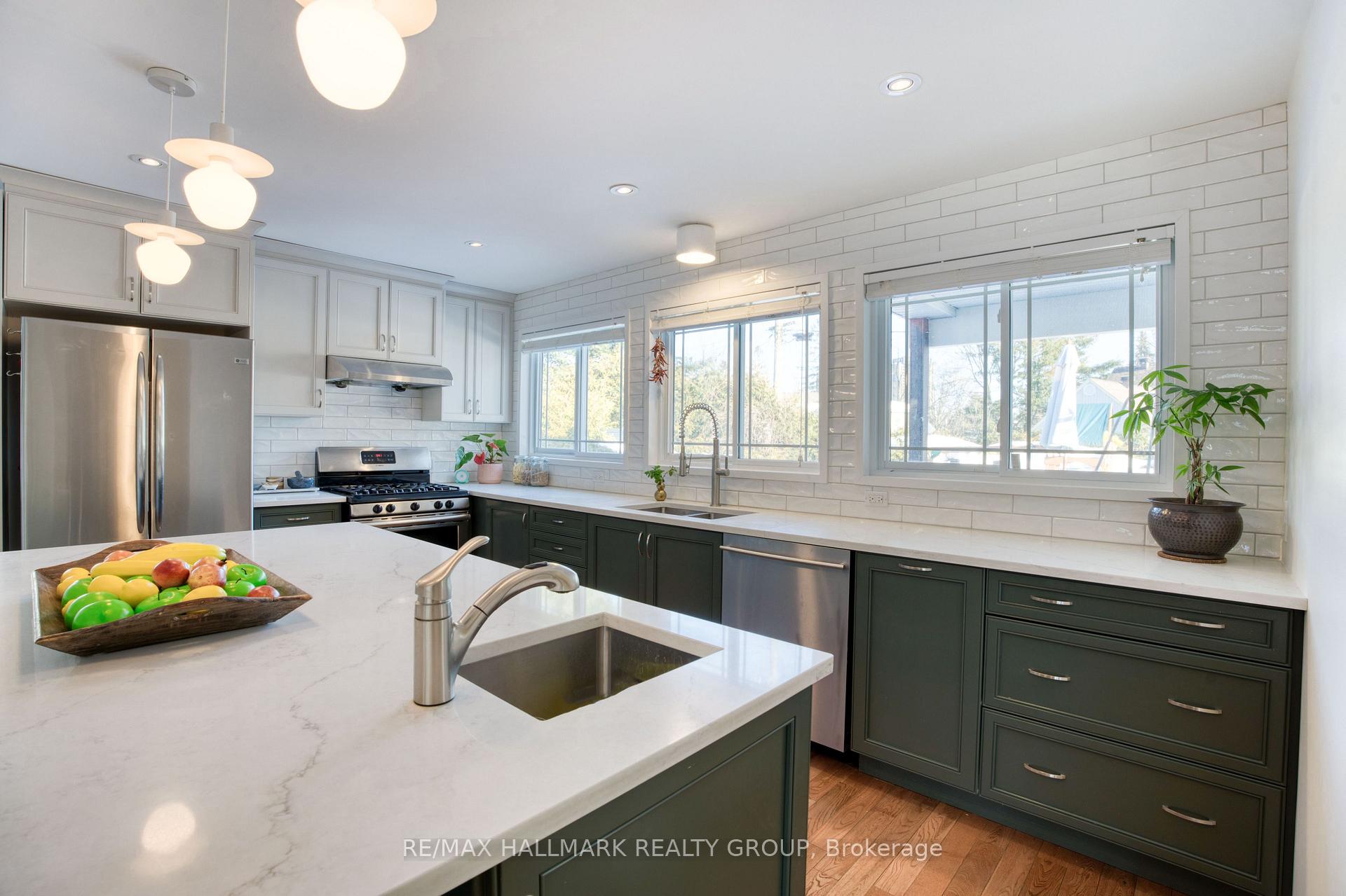 Photo 14 of 170 Wilshire Avenue, Ottawa, Courtland Park — HOMEH