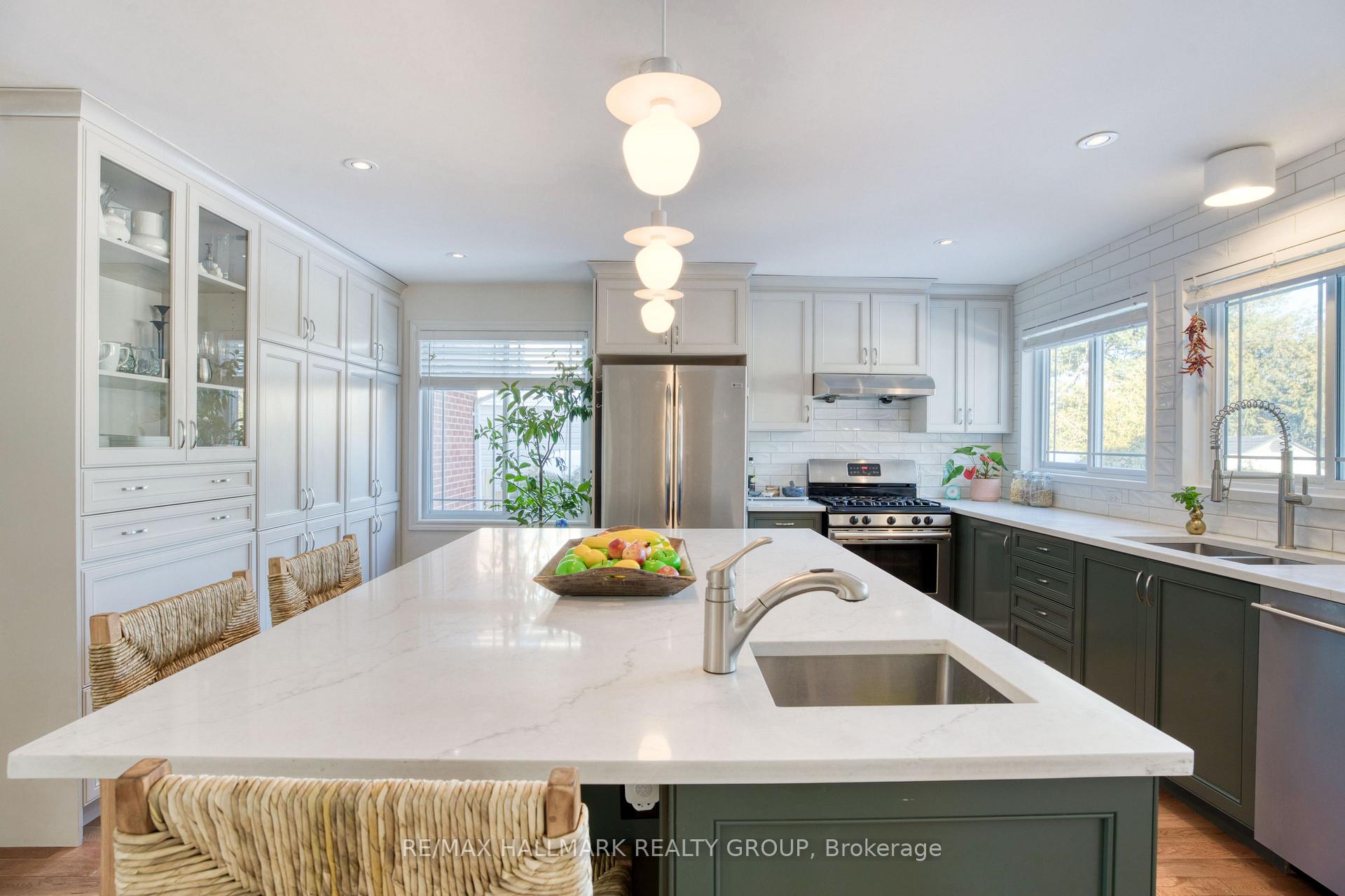 Photo 15 of 170 Wilshire Avenue, Ottawa, Courtland Park — HOMEH