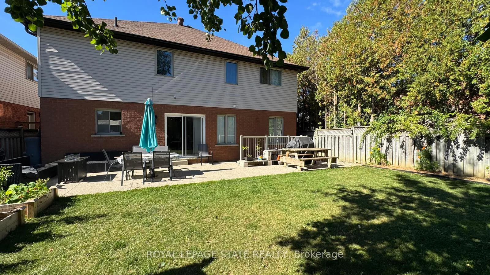 Photo 1 of Unit Bsmt, 59 Bridgeport Crescent, Hamilton, Ancaster — HOMEH