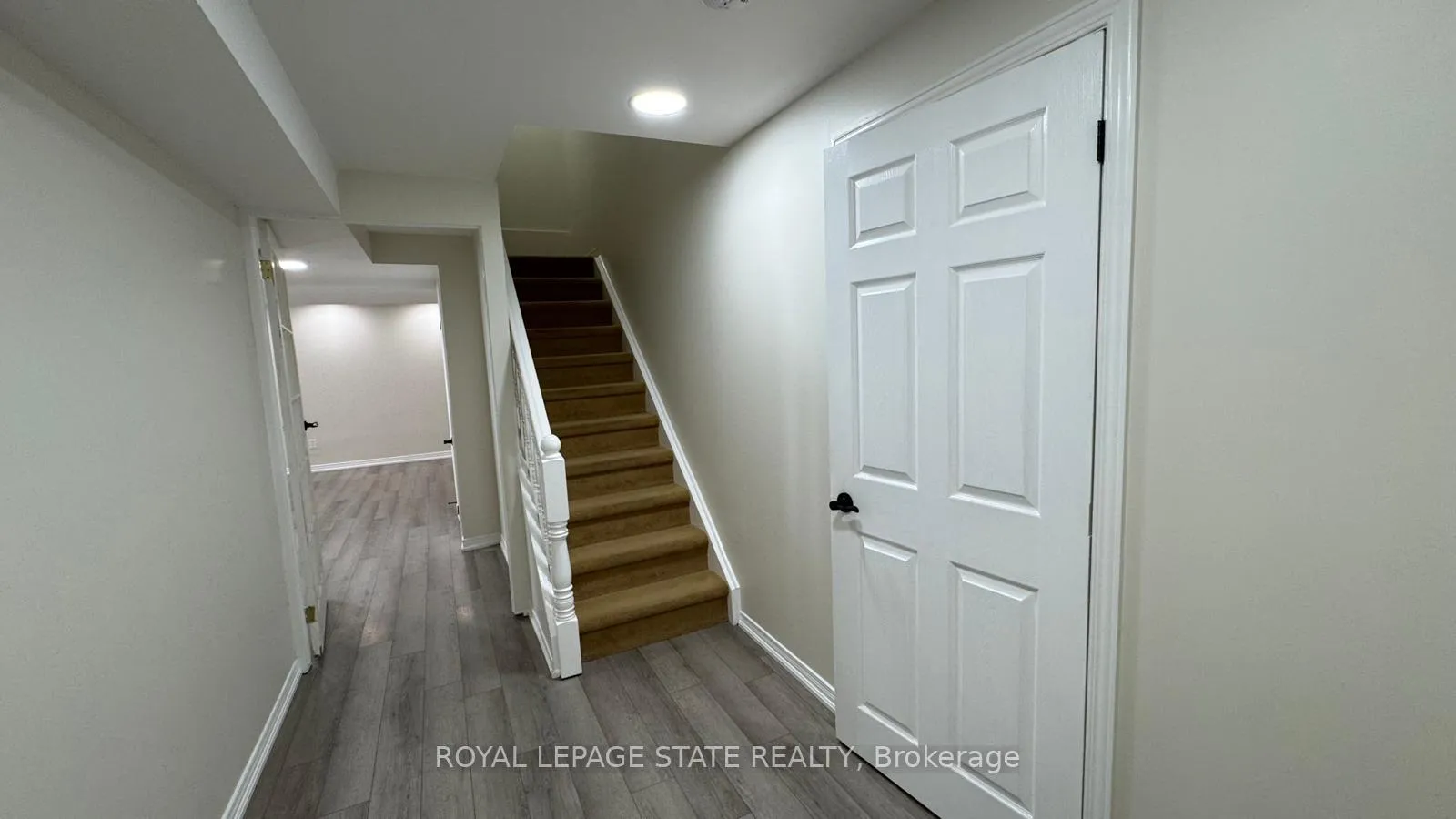 Photo 9 of Unit Bsmt, 59 Bridgeport Crescent, Hamilton, Ancaster — HOMEH
