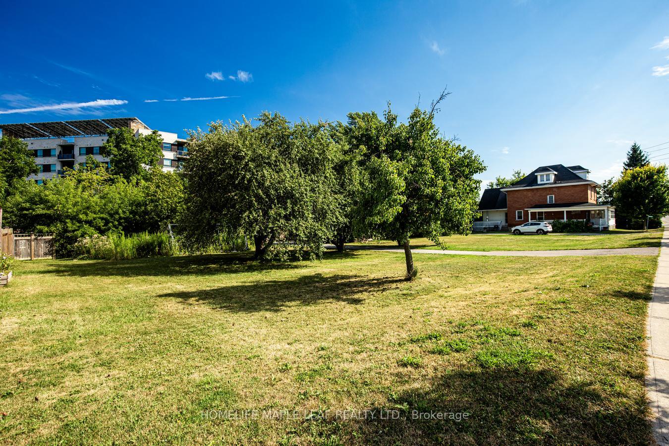 Photo 10 of 6830 Main Street W, Milton, Scott — HOMEH