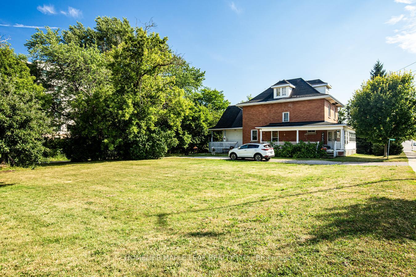 Photo 8 of 6830 Main Street W, Milton, Scott — HOMEH