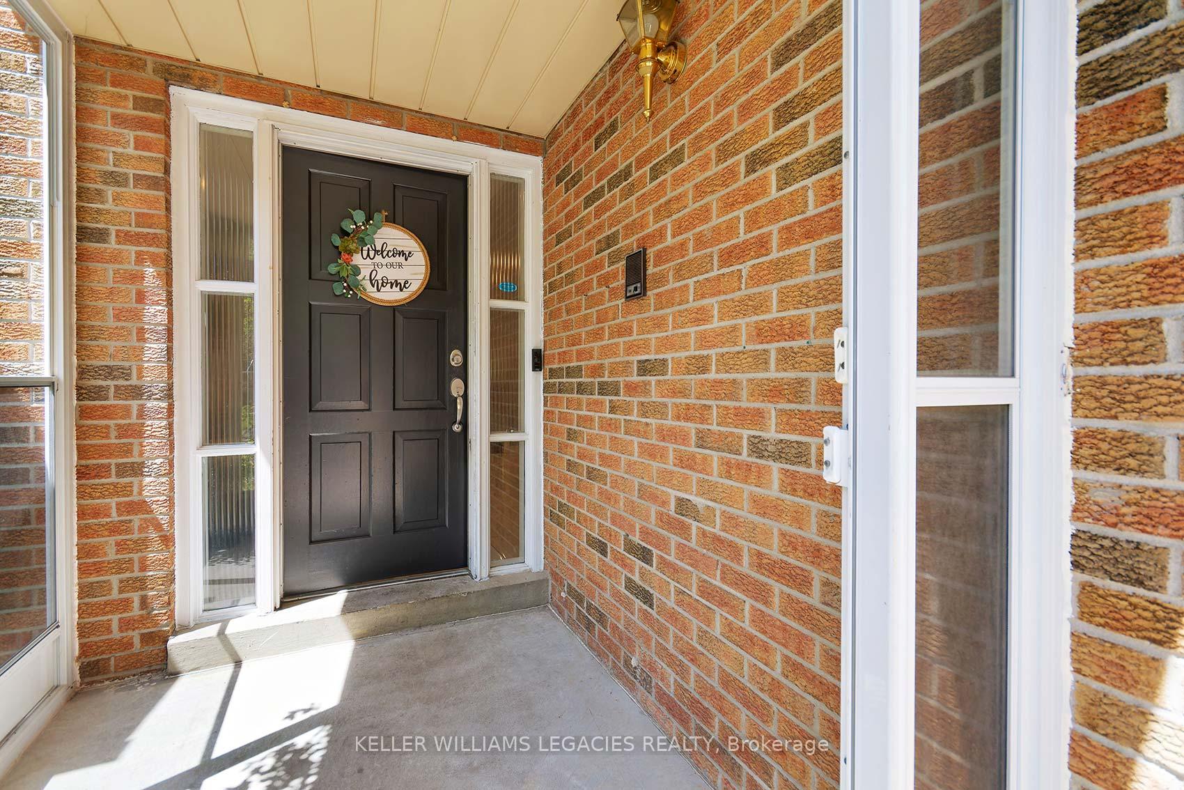 Photo 4 of 66 Delmark Boulevard, Markham, Sherwood-Amberglen — HOMEH