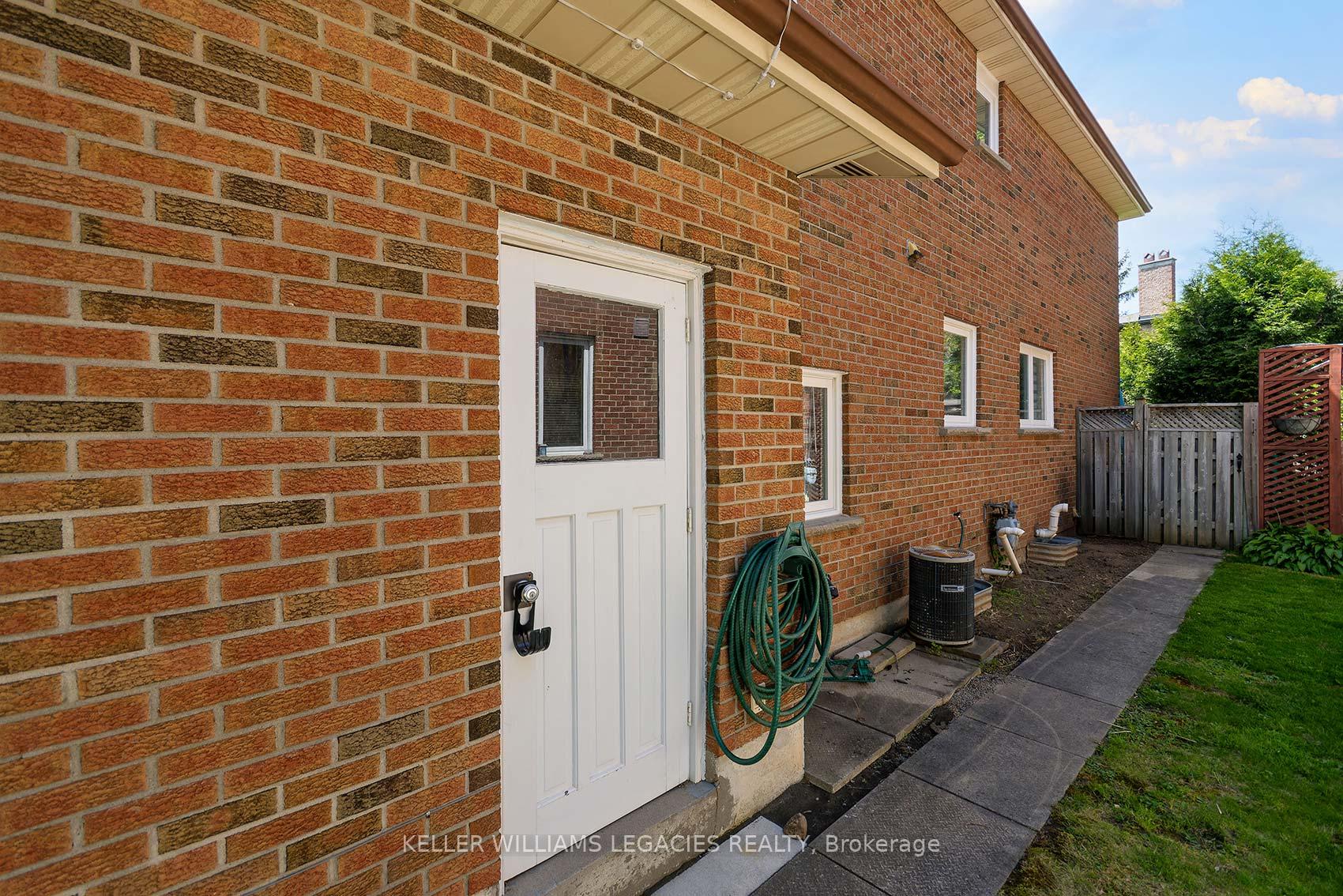 Photo 45 of 66 Delmark Boulevard, Markham, Sherwood-Amberglen — HOMEH