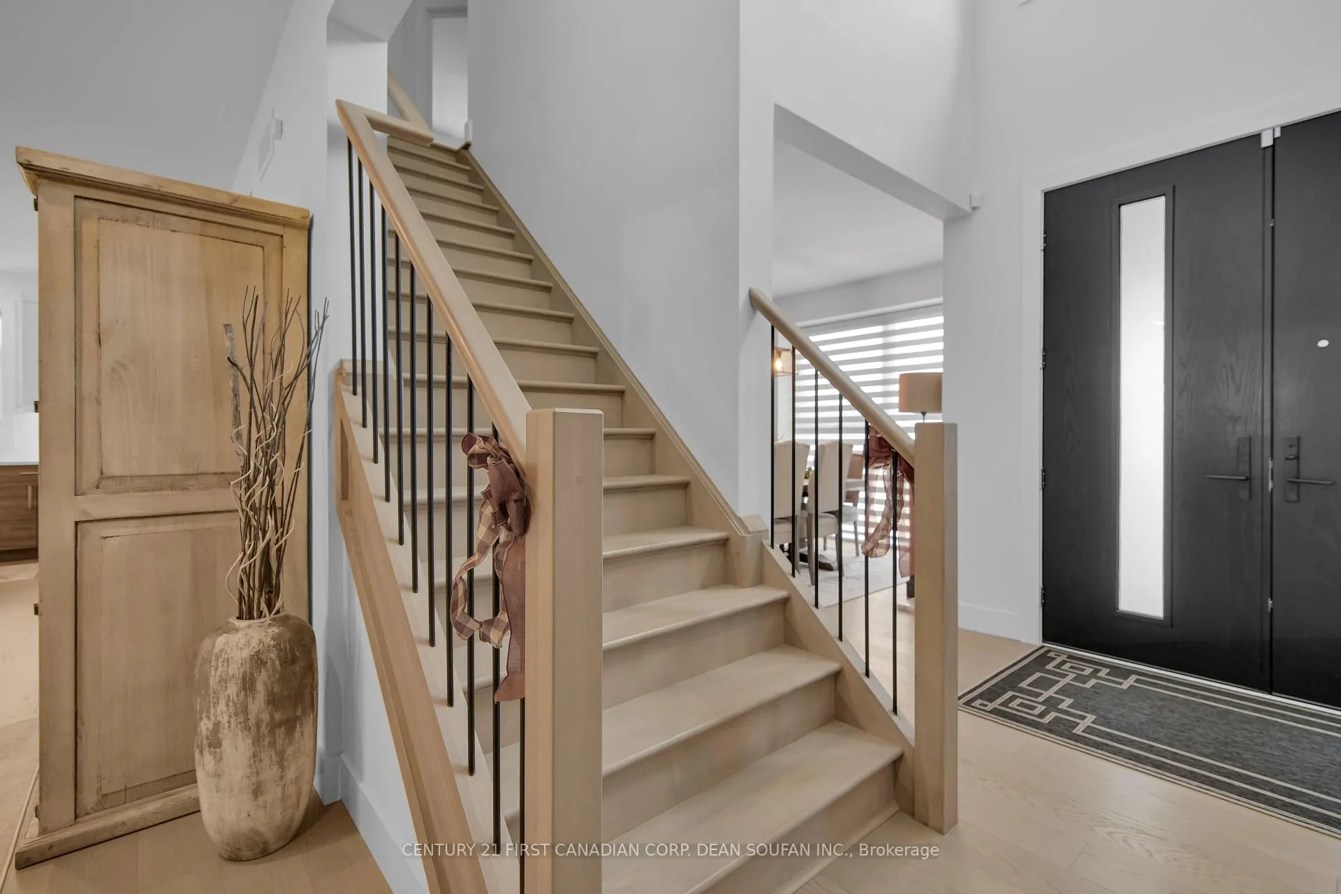 Photo 23 of 102 Daventry Way, Middlesex Centre, Kilworth — HOMEH