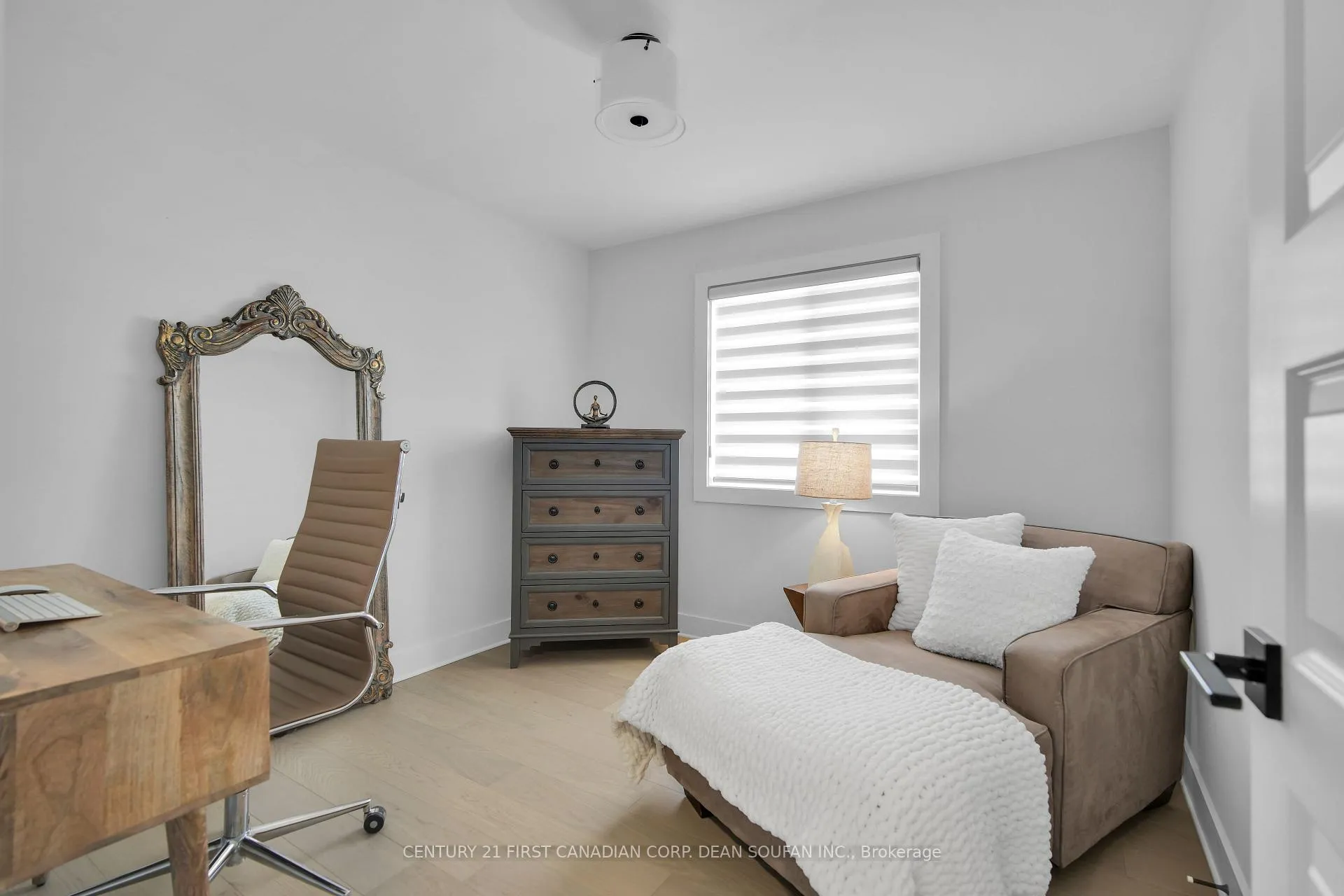 Photo 38 of 102 Daventry Way, Middlesex Centre, Kilworth — HOMEH