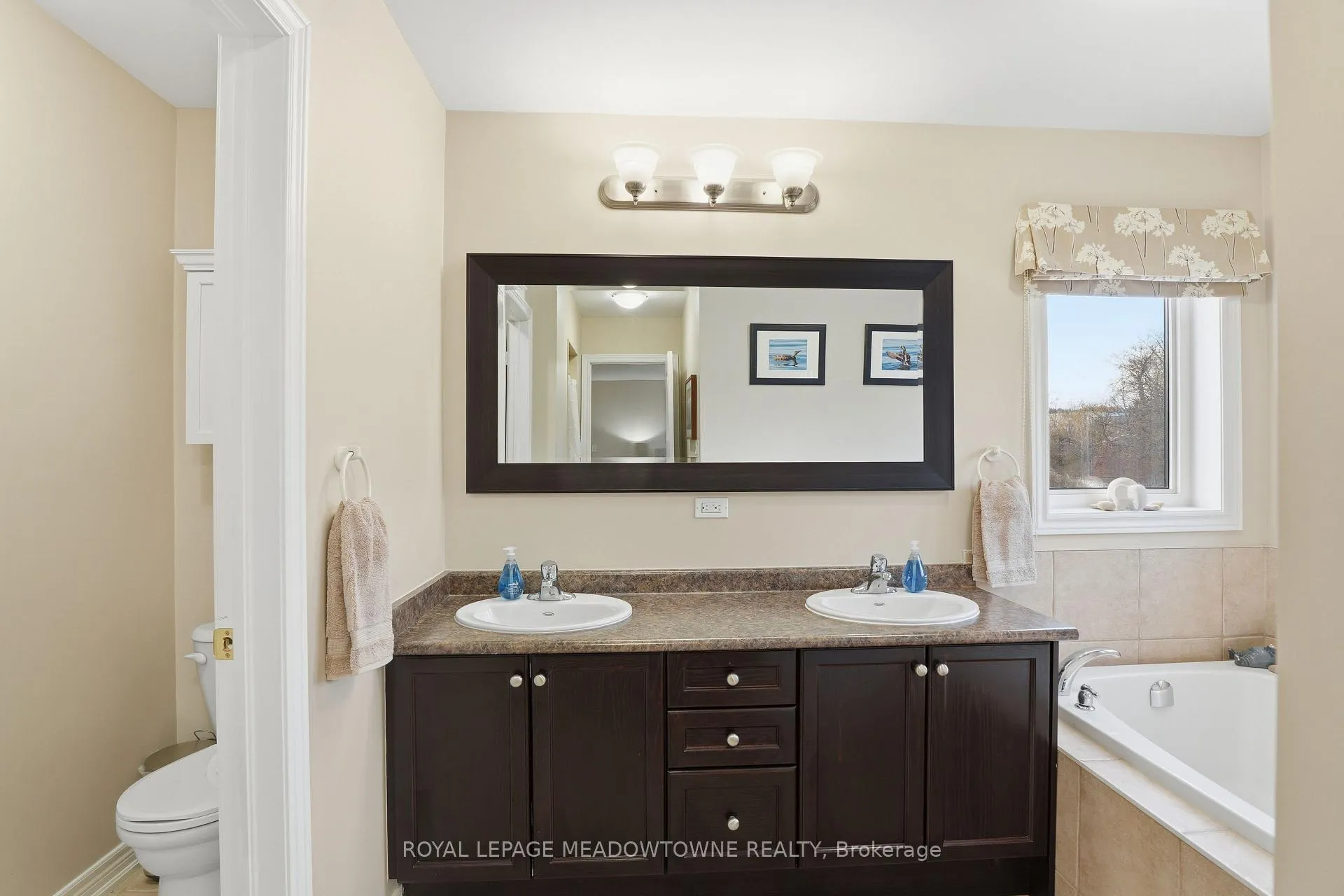 Photo 33 of 633 Wettlaufer Terrace, Milton, Scott — HOMEH