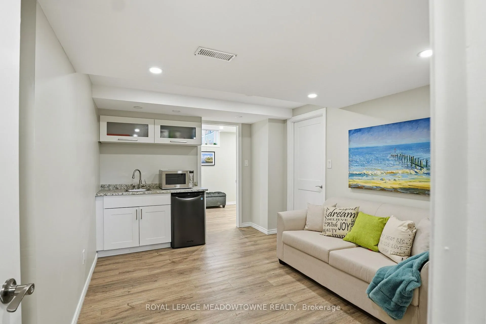 Photo 36 of 633 Wettlaufer Terrace, Milton, Scott — HOMEH